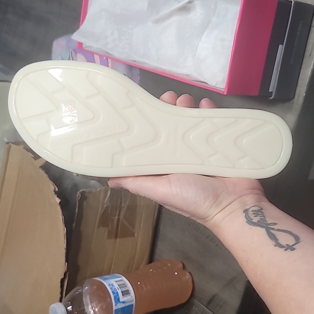 Vince Camuto Womens Emelon Jelly Sandal Slide Creamy White NIB Size 9 & 7 - Picture 5 of 6